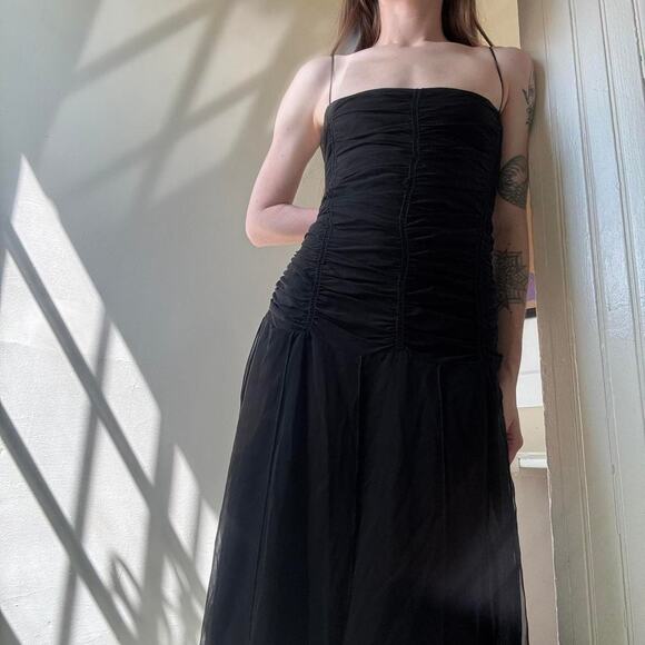 David Meister Black Floor Length Ruched 90s Prom Dress 6 Y2K - Picture 3 of 9